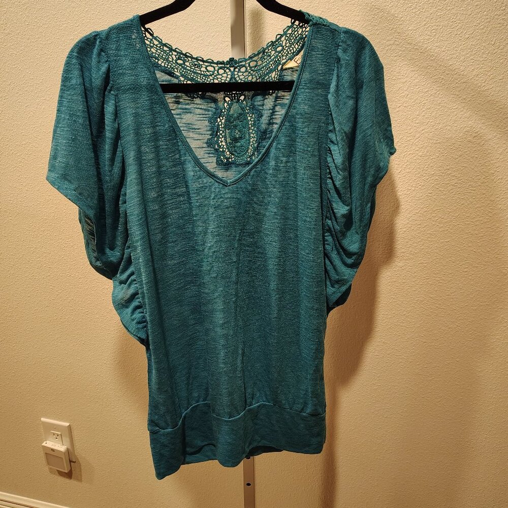 Energie Junior's South Street Short Sleeve Blouse Size XL NWT Crochet Rayon